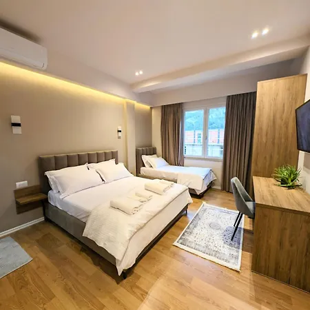 With Garden And Veranda Apartment