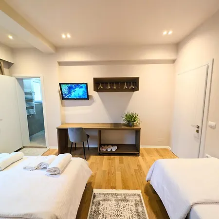 With Garden And Veranda Appartement