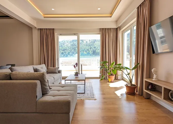 Appartamento With Garden And Veranda *