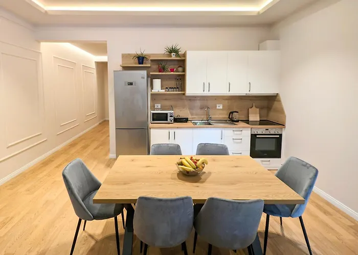 With Garden And Veranda * Berat