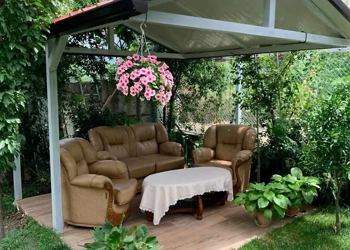 With Garden And Veranda * Berat